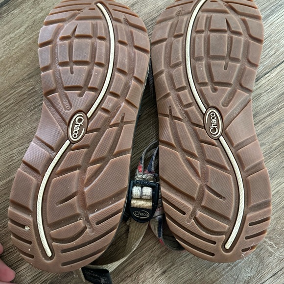 Women’s Chaco sandals - Picture 2 of 3